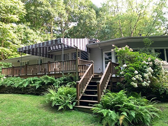 3rd image of 81 Dorris Dr
