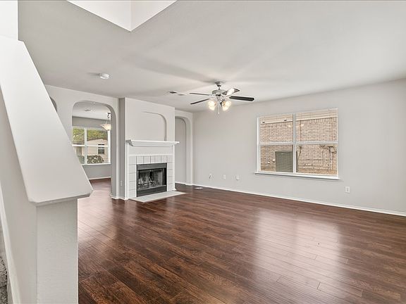4th image of 3920 Malibu Sun Dr