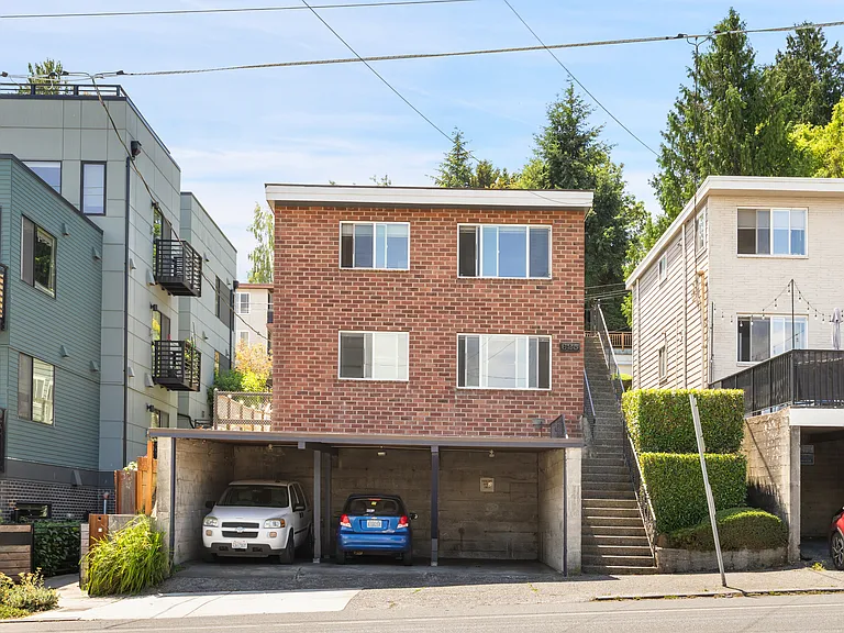 625 W Nickerson St #1 — Photo 1