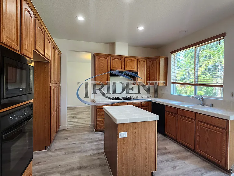 1218 Galston Dr — Photo 11
