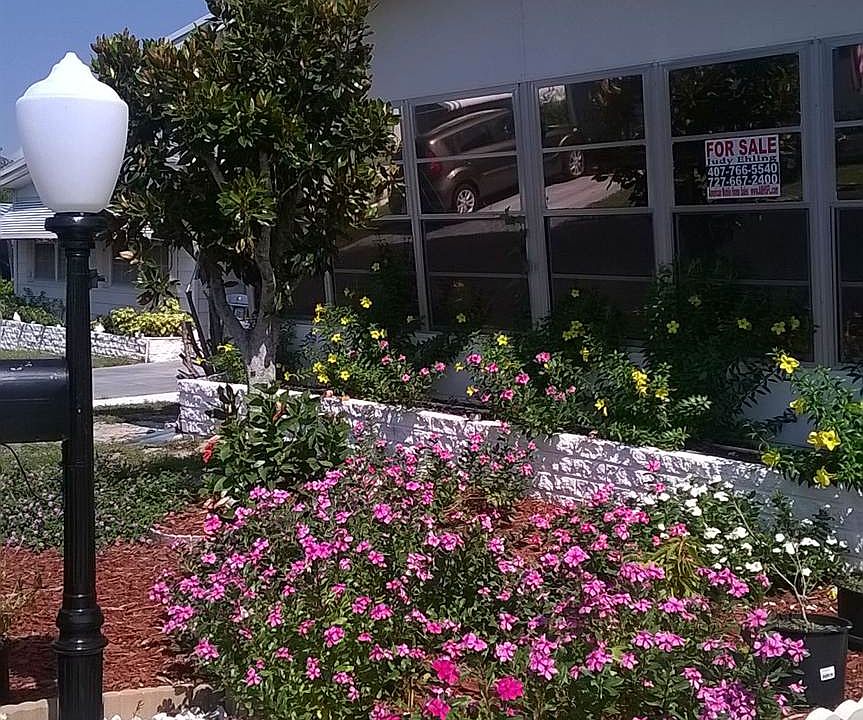 Beautiful floral front