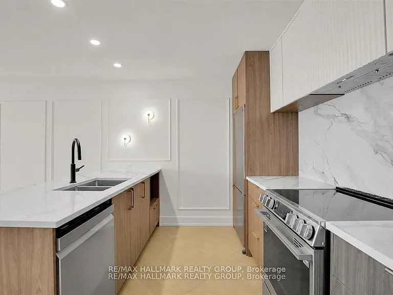 13 Ella St #1 — Photo 3