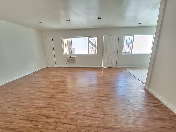 5th image of 1436 S Wooster St #1