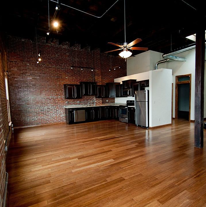 Building Photo 5