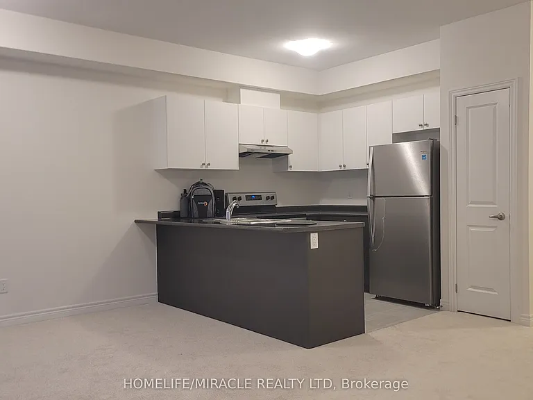 22 Vickers Rd — Photo 5