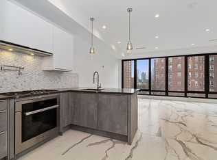 127 Avenue D, New York, NY 10009