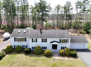 7 Randall Rd, Rochester, MA 02770