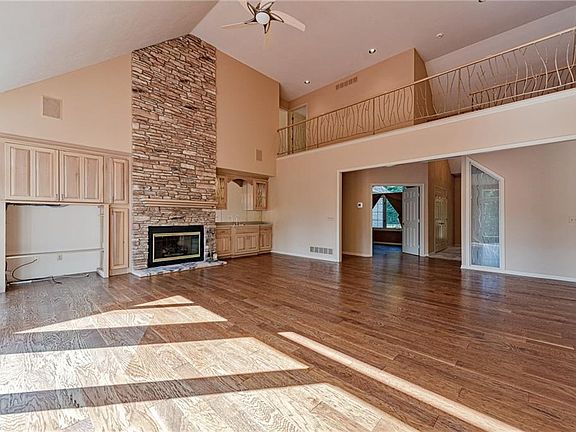 5th image of 16655 Lucky Bell Ln