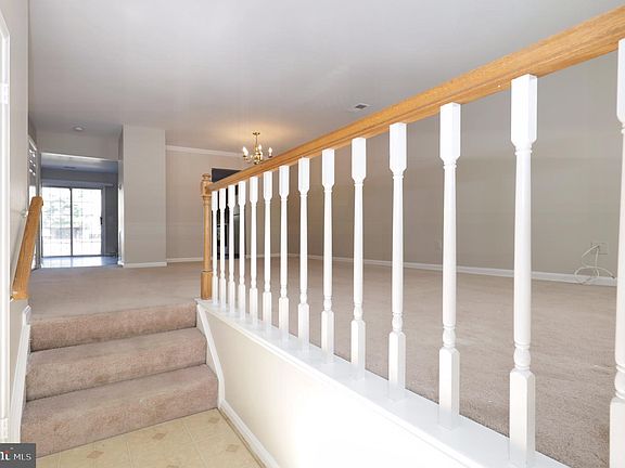 4th image of 7939 Gunston Woods Pl