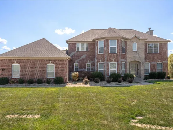 1504 Goldeneye Ct, Swansea, IL 62226
