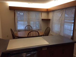 483 Crescent Dr, Berea, OH
