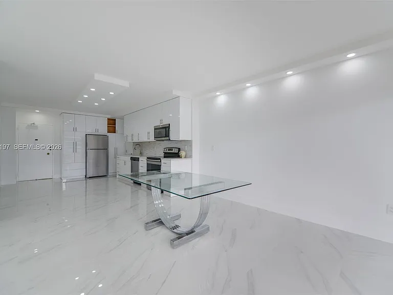 1950 S Ocean Dr #19A — Photo 12