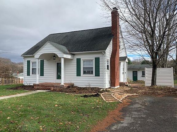 2nd image of 215 Alleghany St