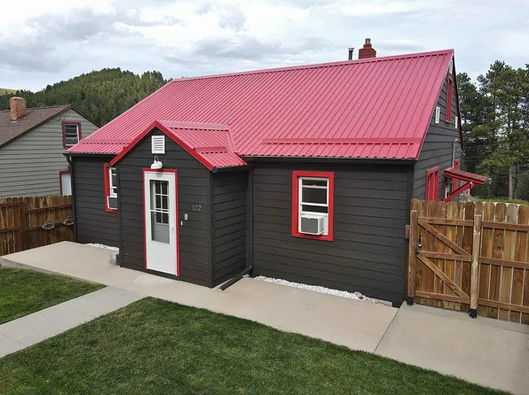 122 Billings Ave, Lead, SD 57754