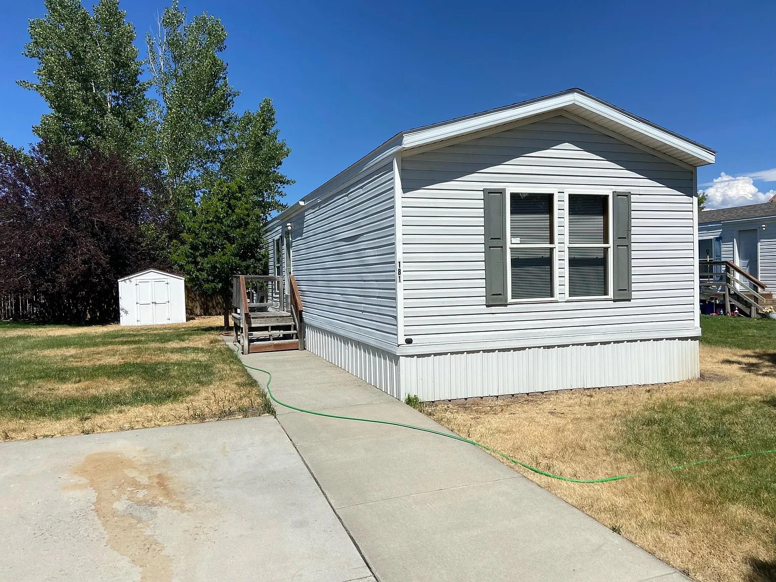 181 W Magnolia Dr — Photo 1