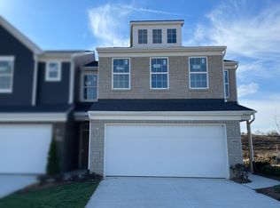 1443 Arcadia Dr, Milford, MI