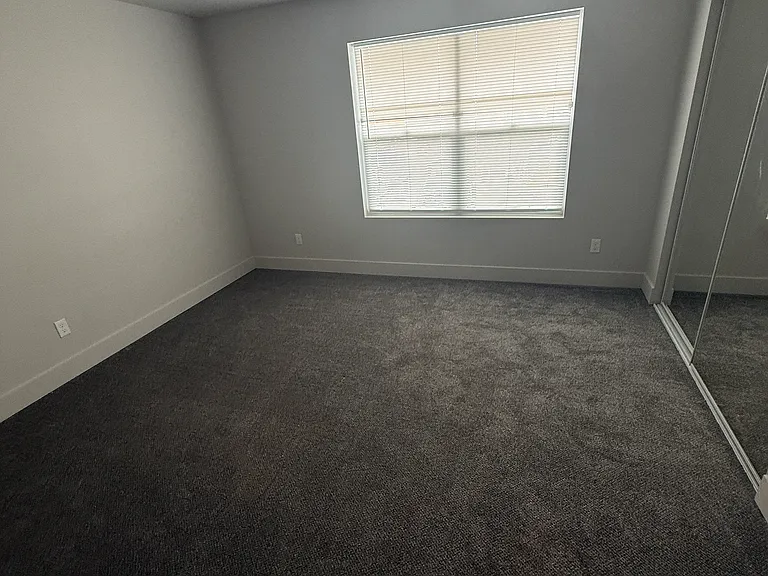 143 Railroad Ave — Photo 9