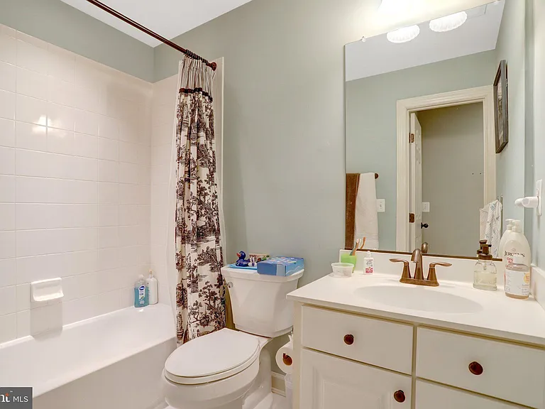 5228 Harold Secord St — Photo 35