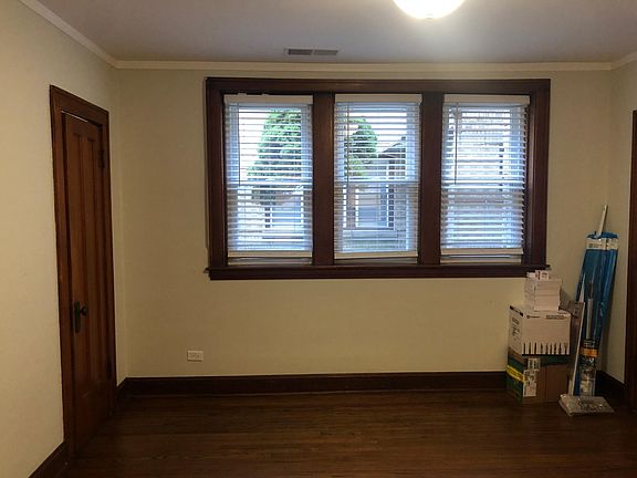 5th image of 3452 N Avers Ave #1F