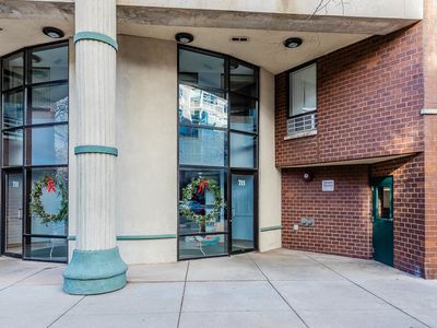711 W Gordon Ter APT 115, Chicago, IL, 60613