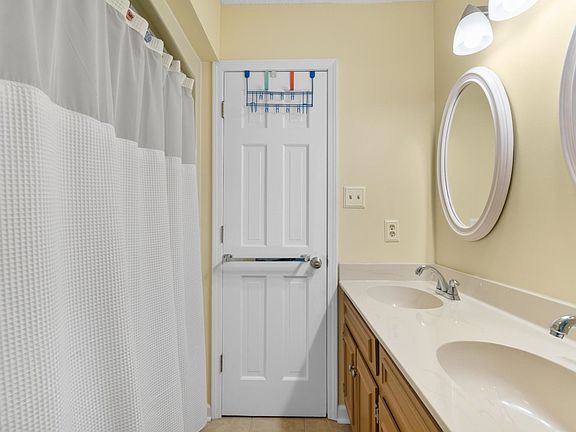 5th image of 627 N Waccamaw Dr. #312