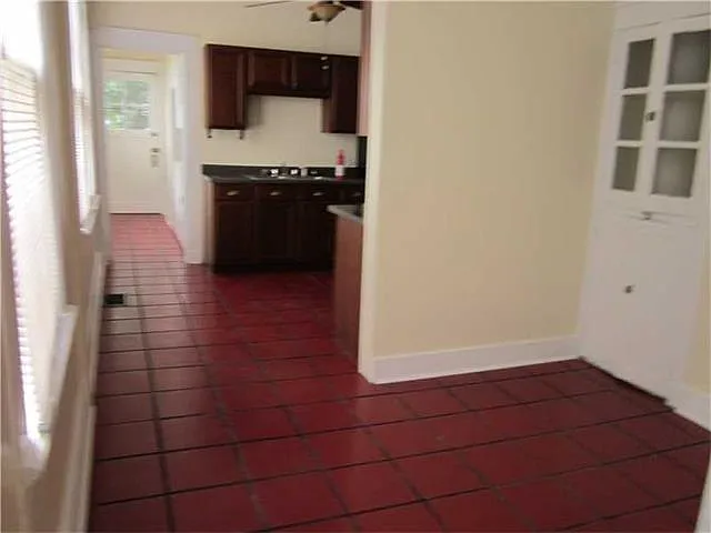 2211 Jefferson Ave — Photo 3
