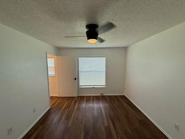 13531 Summerton Dr — Photo 18