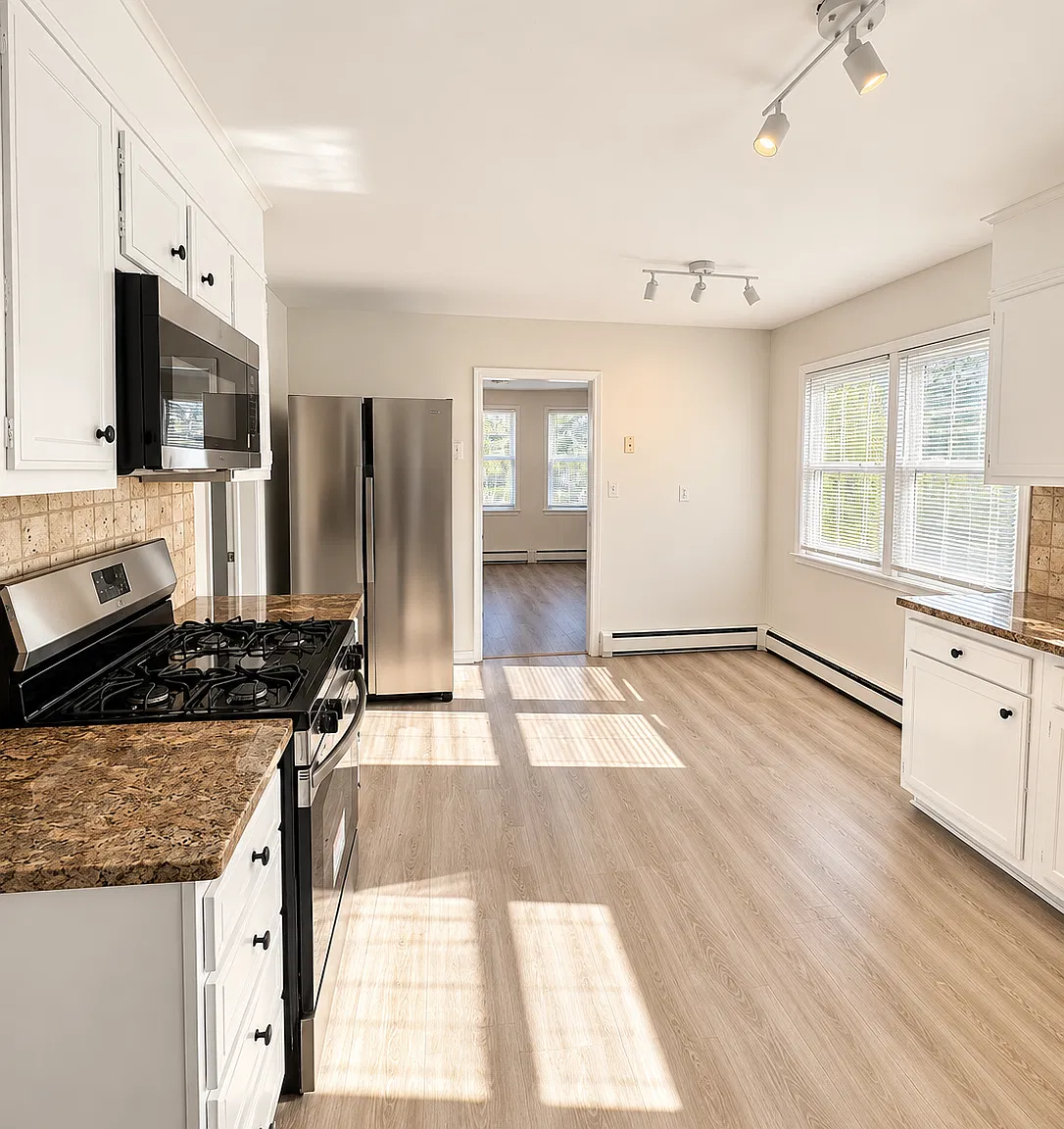 259 Fairchild Ave — Photo 2
