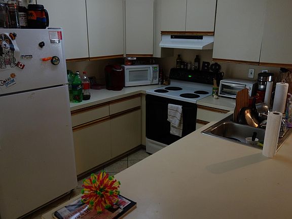 kitchen with all appliances