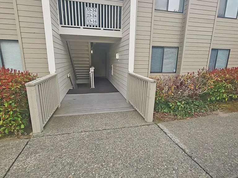 1301 S Puget Dr #A24 — Photo 2