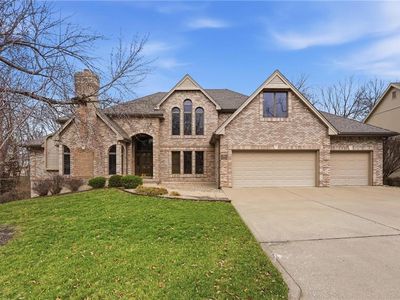 71 The Woodlands Dr, Kansas City, MO, 64119