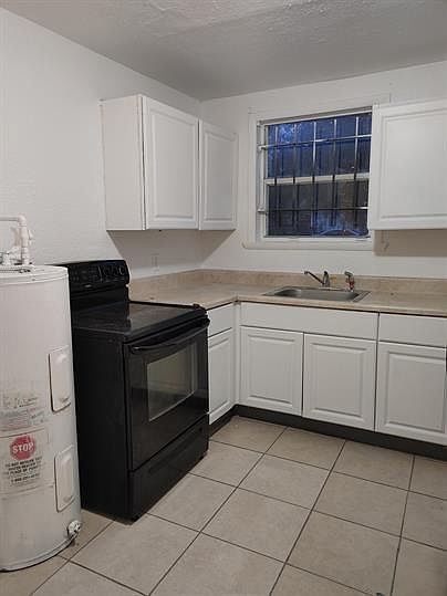 1st image of 1820 Whitner St