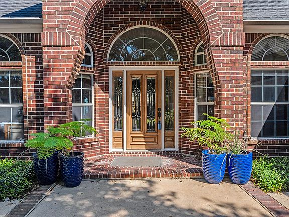 4th image of 319 Palais Verde Rd