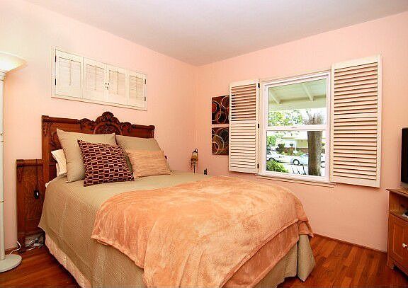 5th image of 301 S Lomita St