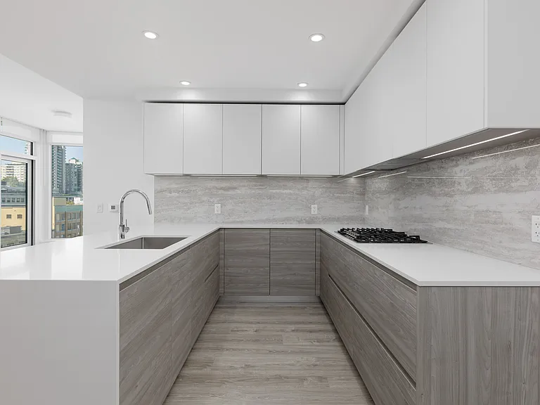 660 Quayside Dr #703 — Photo 19
