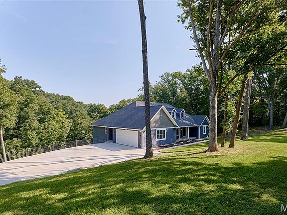 3rd image of 50 Wilderness Ln