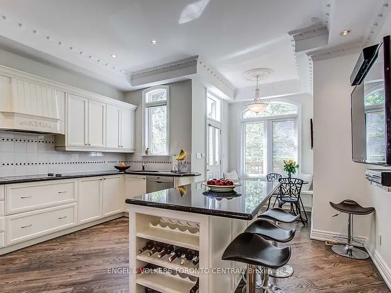 405 Bedford Park Ave — Photo 7