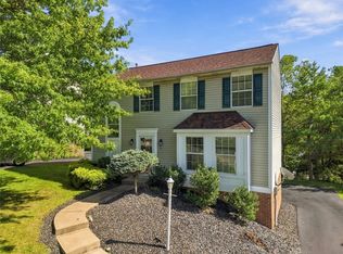 32 Countryside Ct, Canonsburg, PA 15317