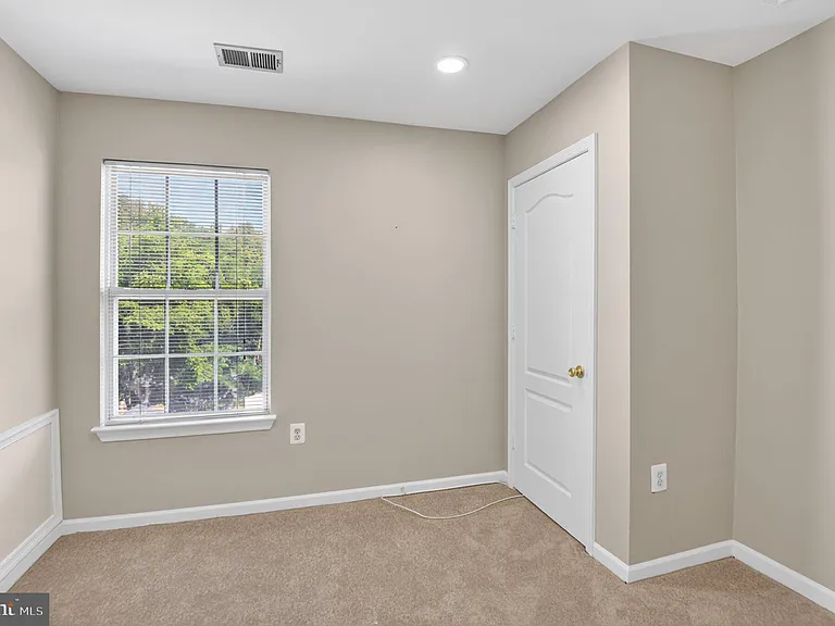 4315 Castletower Ct — Photo 16