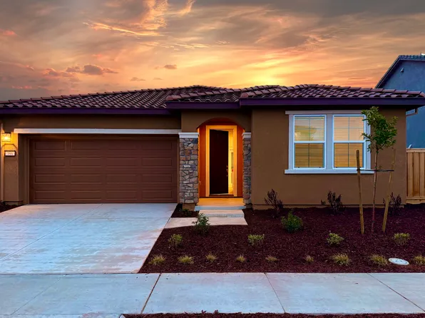 706 Estancia St, Lathrop, CA 95330