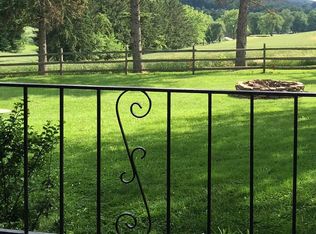 2 Blueberry Ln, Red Lion, PA 17356