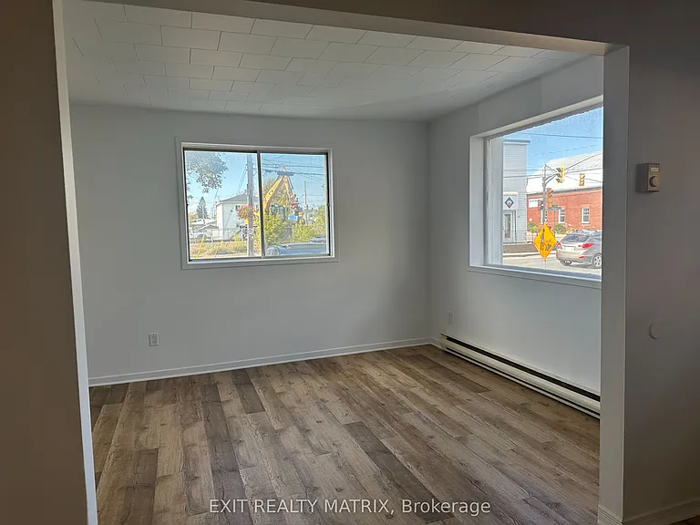 696 Principale St #A — Photo 4