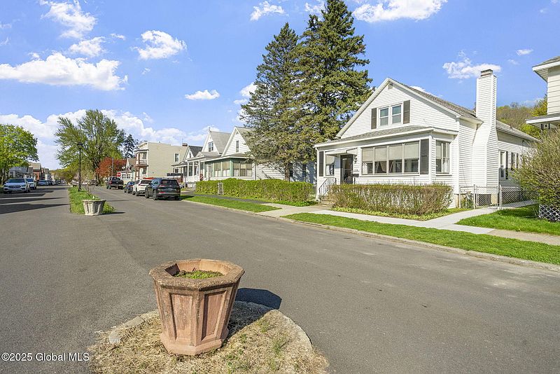 3rd image of 426 8th Avenue