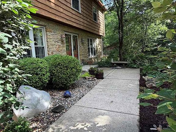 4th image of 3301 N Limberlost Ln