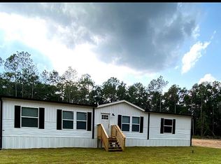 7430 Leandras Ln, Walnut Hill, FL 32568