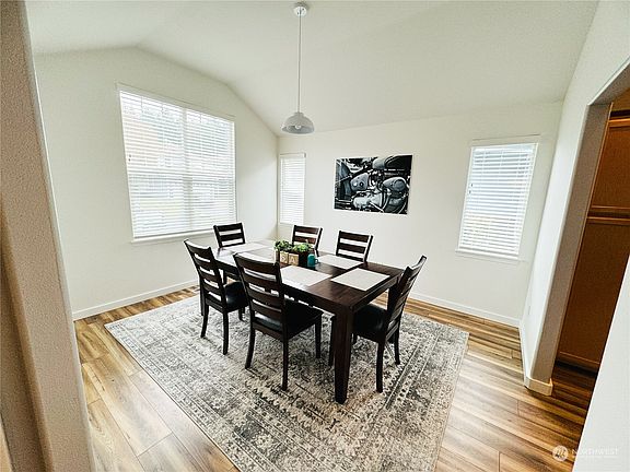 2nd image of 18810 94th Ave E