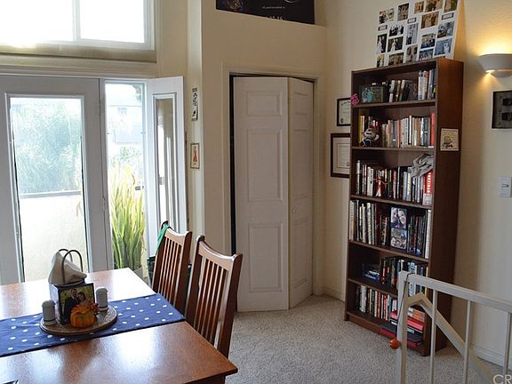 4th image of 5255 Bellingham Ave Unit 201