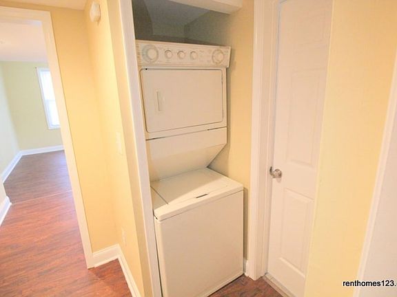 4th image of 2401 Garrison Blvd #1