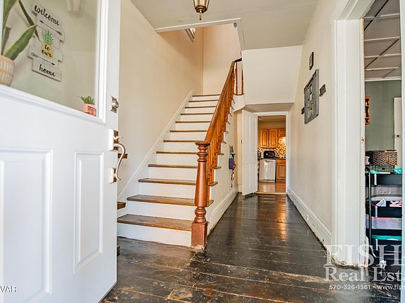 5th image of 114 E Water St