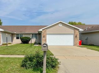 1002 Waters Edge Rd, Champaign, IL 61822